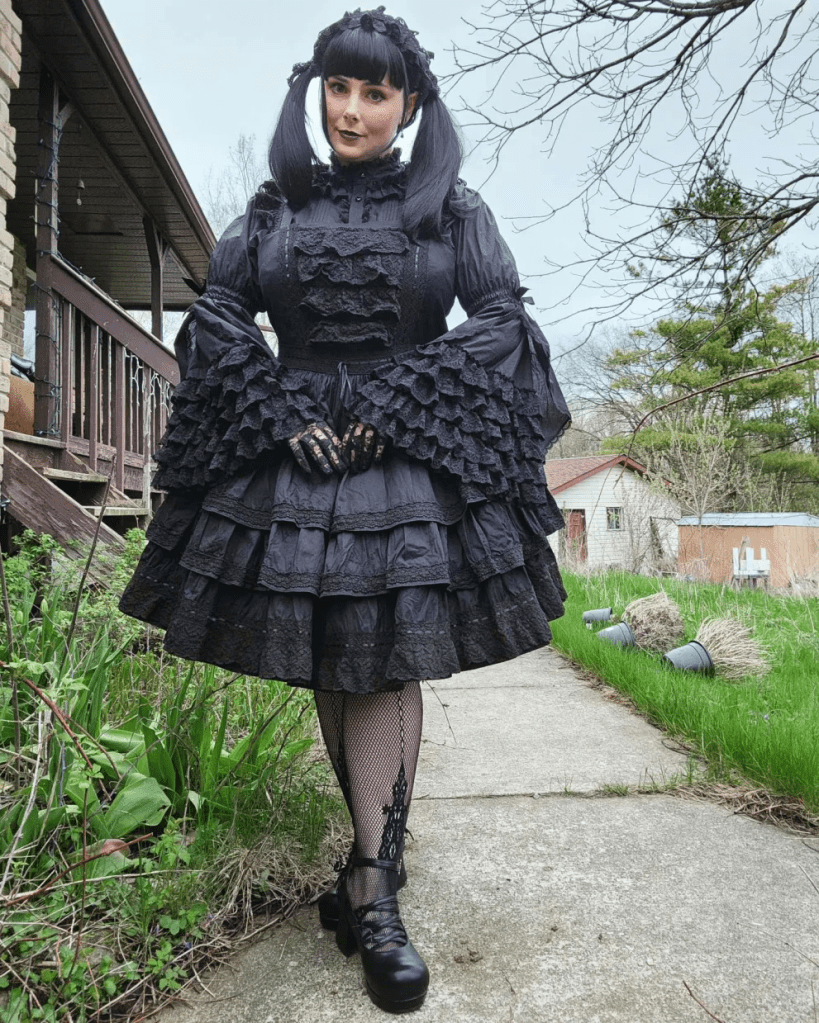 Theme - Kuro: Pishkin