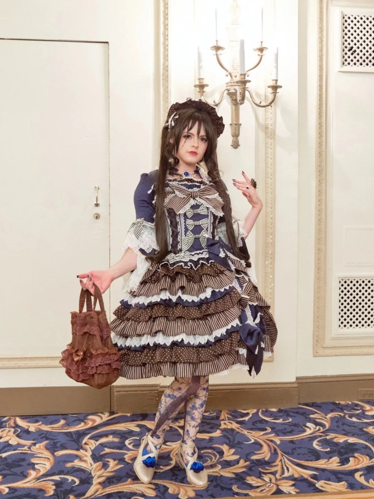 Theme: Hime - Amsterdarn