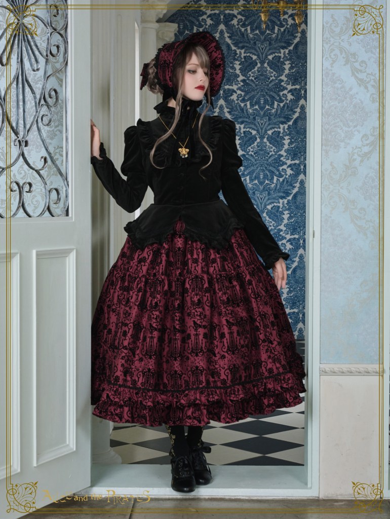 Gothic - AATP Chandelier Flocky OP